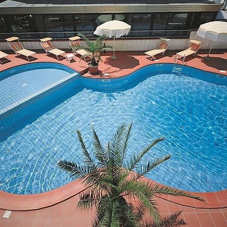 Hotel Calypso Cesenatico Exterior foto