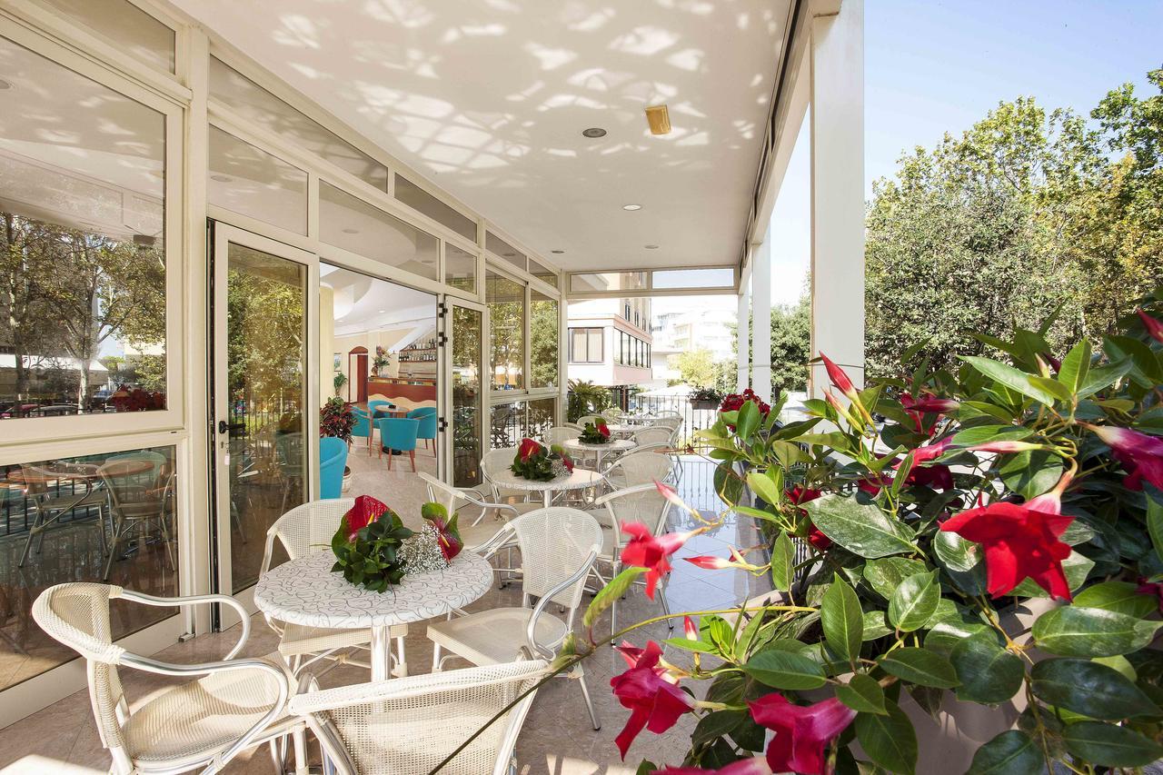 Hotel Calypso Cesenatico Exterior foto